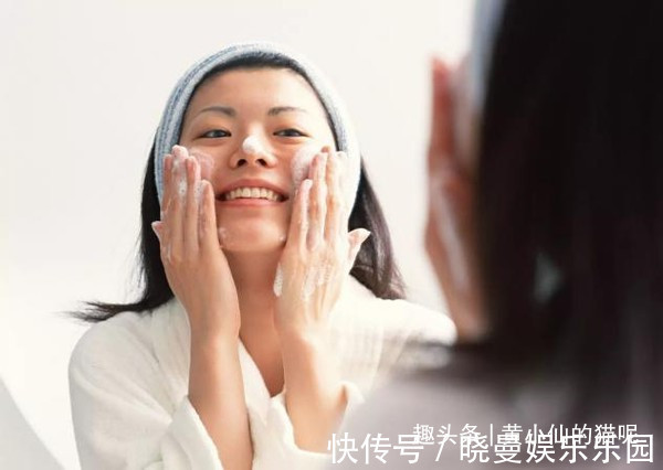 皮肤|早晚洗脸要不要用“洗面奶”?很多人都做错了,难怪皮肤越来越差