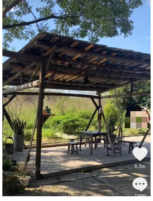 向往的生活|《向往的生活5》錄制地點(diǎn)現(xiàn)狀，圖書館無人管理，蘑菇屋一片狼藉