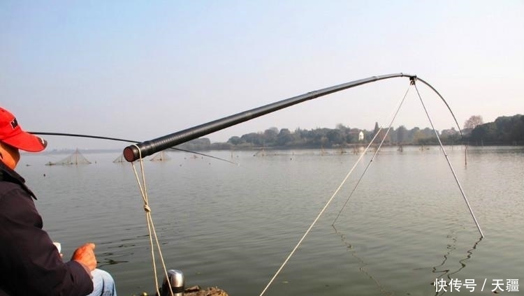 清明后钓草鱼3招必杀技,看完轻松爆护!