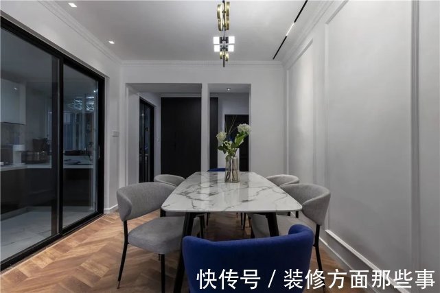 优雅|130㎡现代简雅风,极简的无主灯设计,营造一个高级优雅的空间