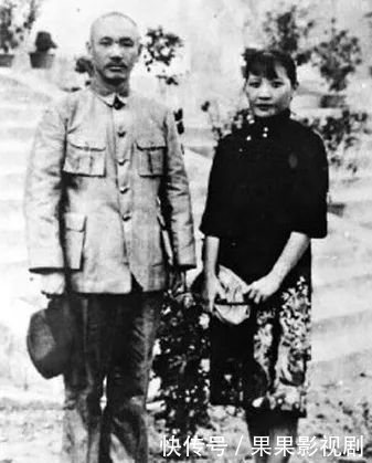 一组老照片揭秘蒋介石究竟有多高