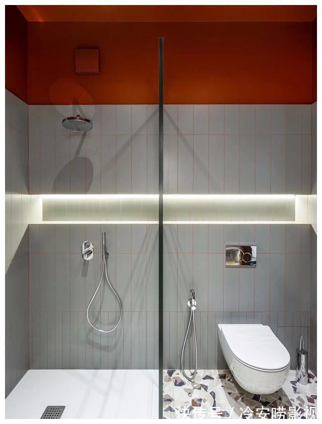 灰衣柜|250㎡,一家五口的梦幻游乐园,极简与色彩的完美碰撞!