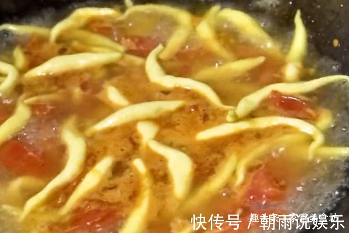 土豆最好吃的做法，简单美味又健康，口感鲜香软嫩，家人抢着吃