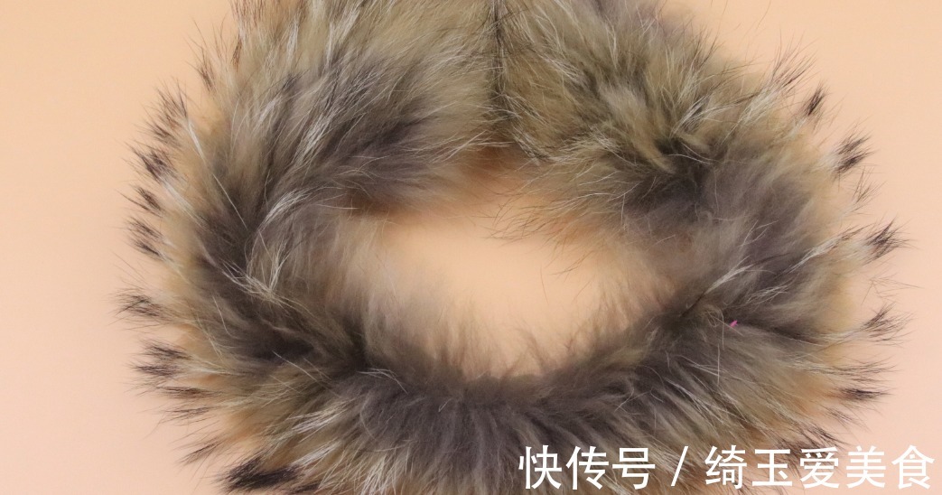 你家有旧棉服毛领吗?这用途太棒了,不用裁剪,家家户户都能用到