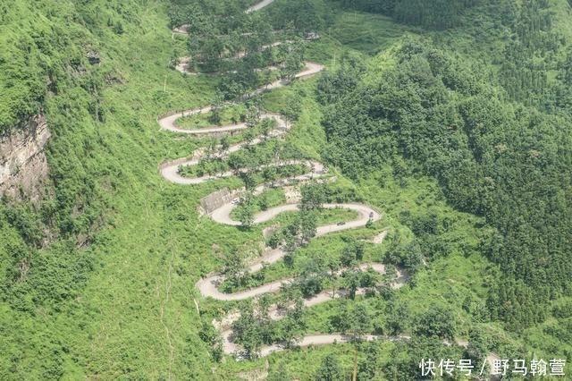 英雄|我国有条超惊险公路，如白龙盘山，在此开车超刺激，被誉为英雄路