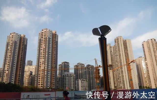 楼市|2022年,应“坚持买房”还是“尽快卖房”?曹德旺、马云观点一致