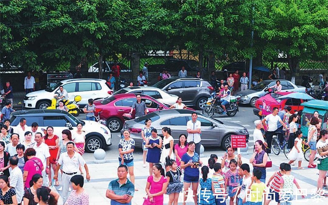 孩子|专家,家长接送的行为会毁了孩子,家长,孩子丢了谁负责