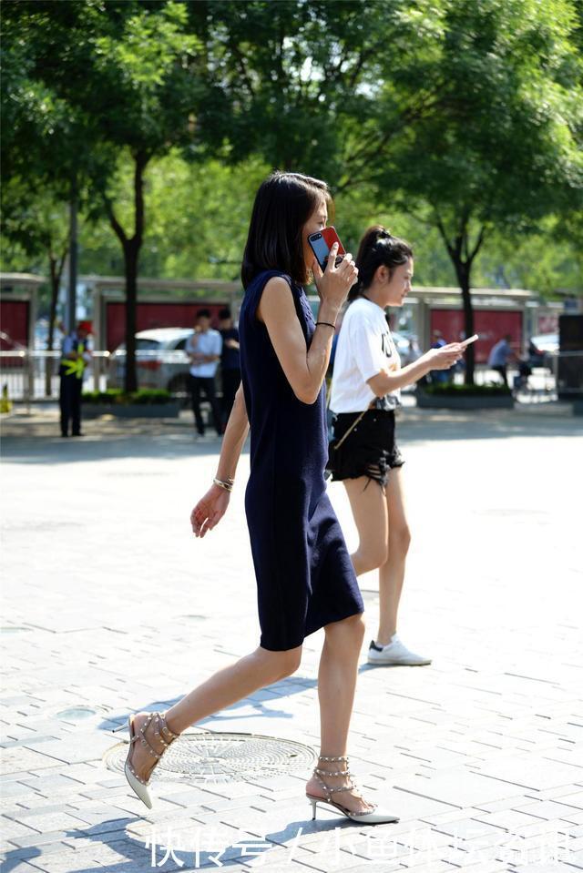 高跟鞋经典时尚,塑造女性完美身姿,优雅迷人