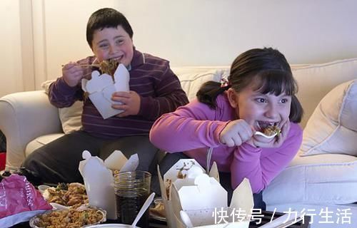 早睡早起|这四个坏习惯，正在不知不觉中影响孩子大脑发育，还在做的赶紧改