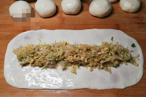 馅饼|一个萝卜,2个鸡蛋,不用发面,教你这样做馅饼,营养又味美