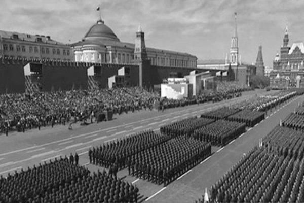 德军|莫斯科保卫战时,斯大林为什么敢于坚守莫斯科