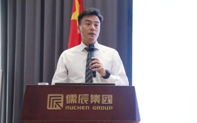 儒辰|儒辰集团年中会强调资金回笼，短期内排除迁往上海可能