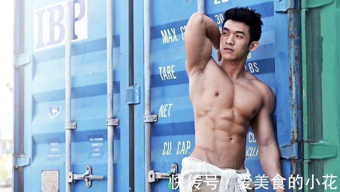 健身房|性感男神:肌肉型男强势来袭,精心雕琢的人鱼线尤其迷人!