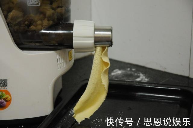 花生|香酥油角，年味儿十足，外焦里嫩，金黄色的大人小孩都喜欢