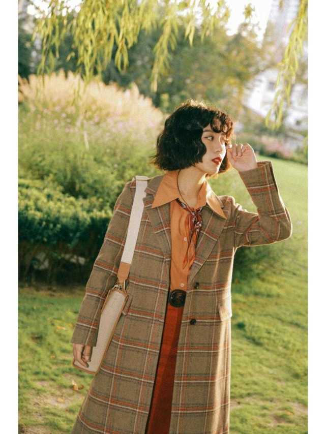 针织毛衣|秋冬的第一件大衣,搭配针织毛衣和半身裙温暖又时髦,漂亮大气!