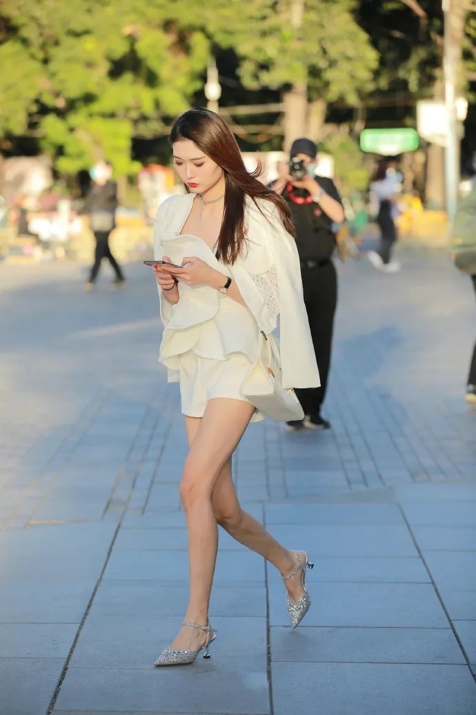 时髦 质感十足高级又有气场的穿搭,时髦精致又抢眼,清新耐看气质优雅