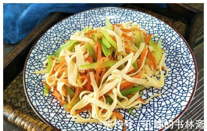 胡萝卜|豆腐皮原来这么好吃，详细做法教给你，这样做比肉都香