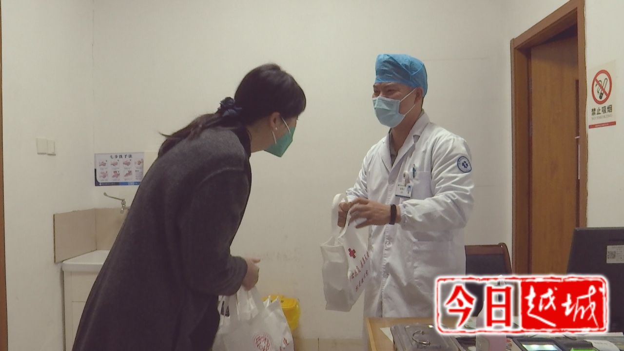 徐烨|同心抗疫，3000余份暖心包送给一线医务人员