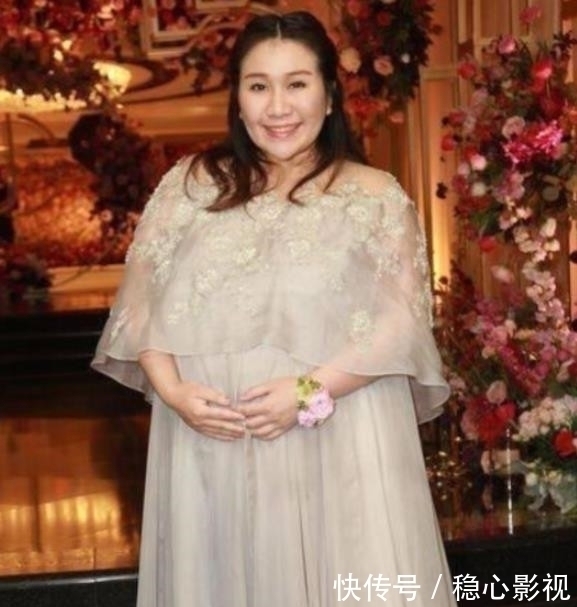 孕期|吉娜孕期身材上热搜,评论却“翻车”了,别拿畸形审美绑架孕妇