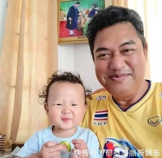 儿子|曾经的女排队长远嫁泰国,生下一混血儿子正面照曝光,和她很像