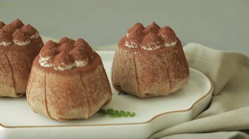 今天给大家带来一款用千层皮做的提拉米苏，新奇又好吃