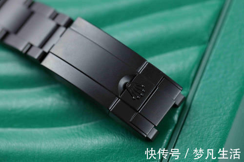 迪通 大c论表:blaken镀黑劳力士迪通拿,戴最黑的表做最亮的仔