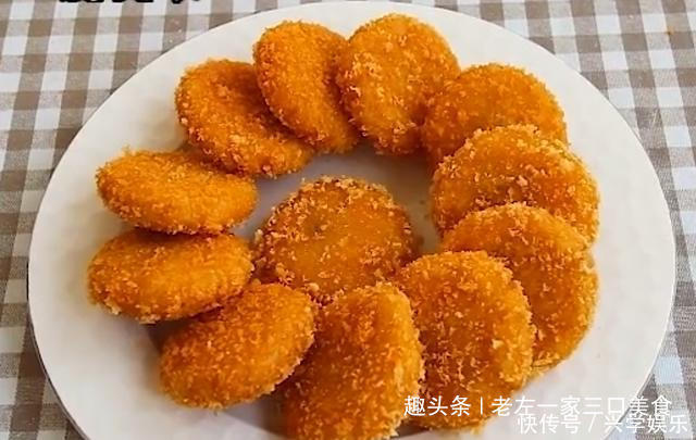 南瓜饼最好吃的做法,外酥里嫩,做法简单,出锅后全家抢着吃,香