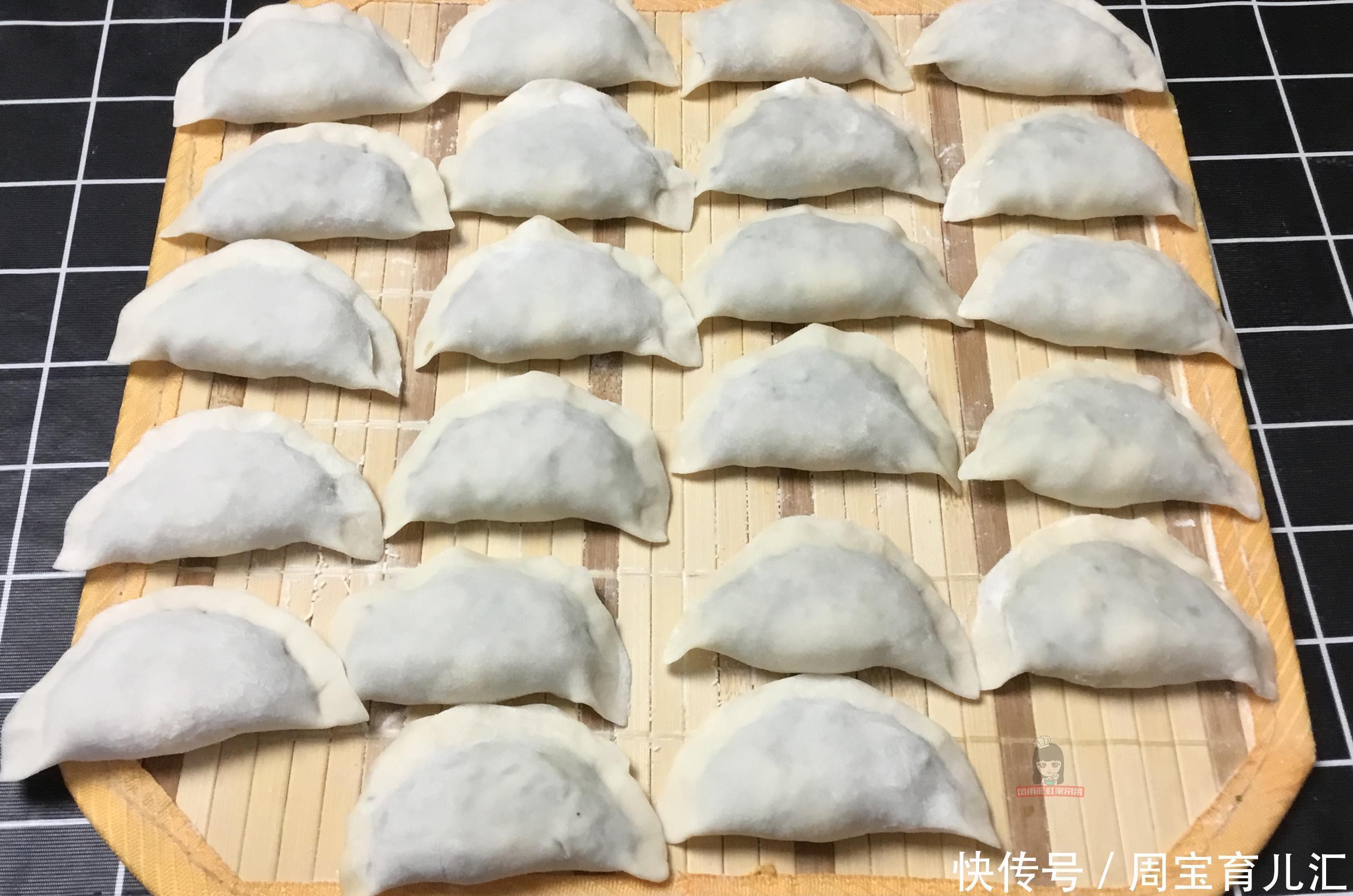 肉馅|1碗面粉,1把韭菜,今天教做韭菜盒子,咬一口满嘴香