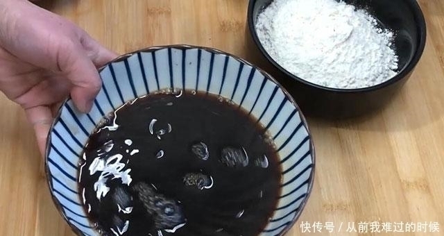 儿时经典小零食，老式蜂巢蛋糕，做法简单，窝峰明显，香甜又弹性