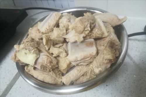 炖汤|入伏后别忘吃此菜，清热祛暑，清爽解腻，炖汤不油腻，喝着真舒服