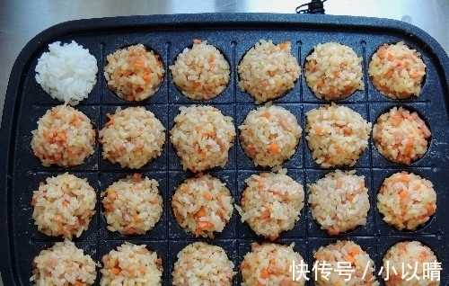 丸子|剩米饭新做法，既是早餐，也是零食，上桌就被抢光，比蛋炒饭好吃