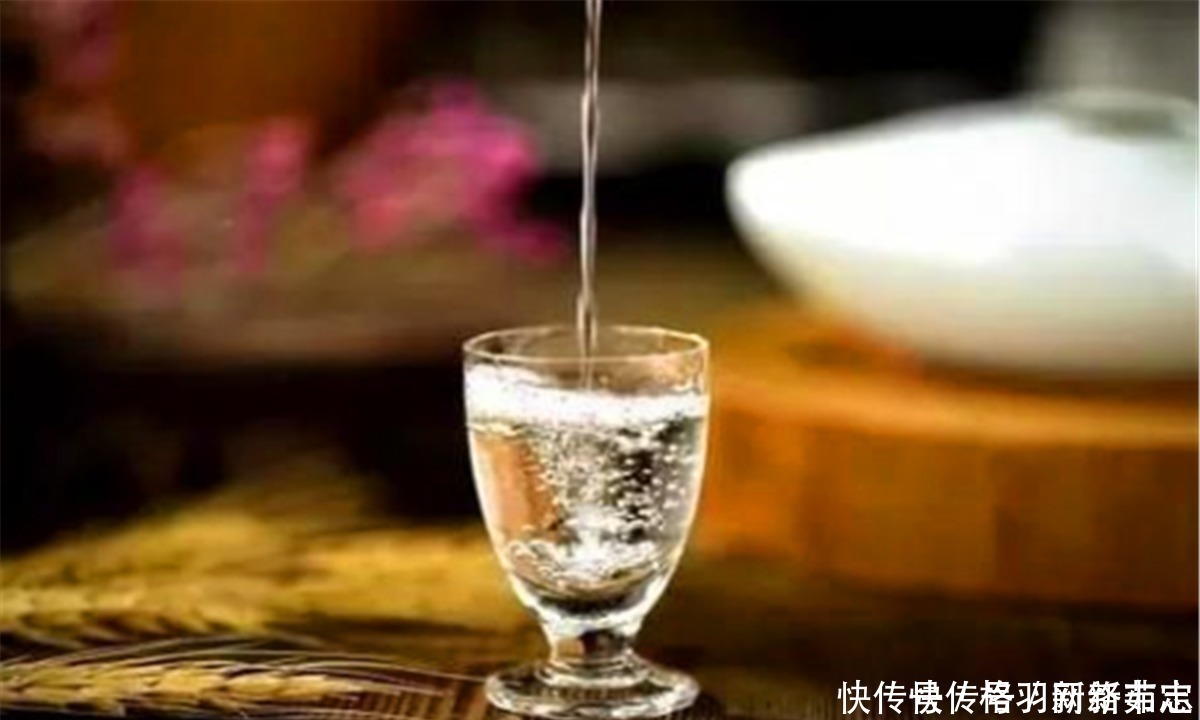  古人讲：“酒不护贤，色不护病”，还有下半句，可谓句句在理