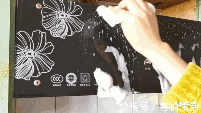 马桶|这2个厨房油污聚集地，一个月不擦，堪比马桶，教你正确清理方法