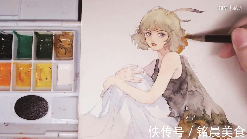 改造@变废为宝!画师改造多年前“烂画”黑历史:莫不是开了十级美颜