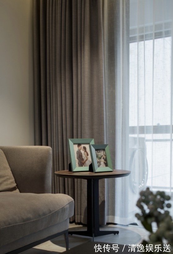 屋主|越来越多人拉平吊顶、简化造型，以大白墙为主，住多久也不会腻