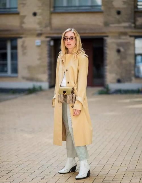 ?冬天买靴子少买黑色，建议这3种“高级色”，时髦百搭显腿长