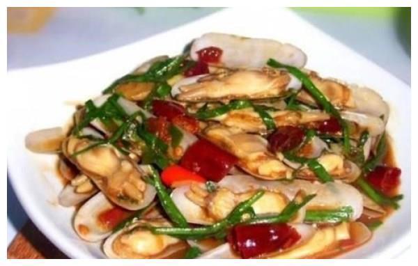 24道鲜香菜肴分享，下酒下饭真实惠，热乎乎的家人吃的很舒心