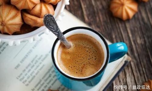 空腹喝牛奶好不好喝牛奶要注意“4个禁忌”,伤身还没营养