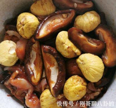 香菇|分享一道板栗糯米鸡，好吃到停不下筷子