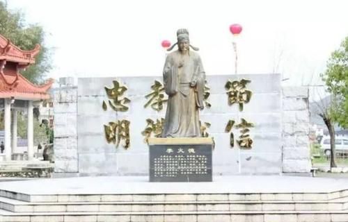 福建这座李氏大祠堂，始建于1836年，被誉为“客家第一祠”