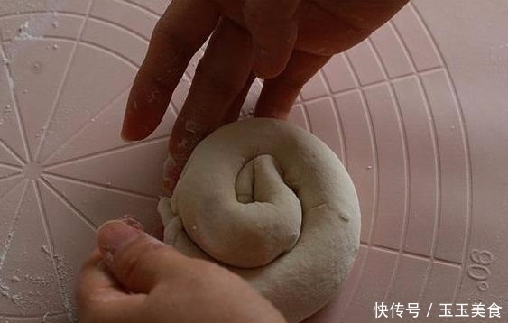 中筋面粉|最正宗酱香饼做法,教你详细酱料配方,柔软多层,太香了