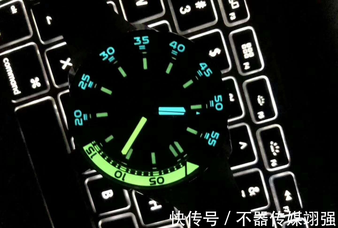 刻度|只差三四千！万国海洋时计和欧米茄海马300，怎么选