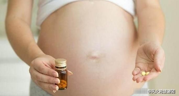 怀孕期间|早上吃叶酸还是晚上吃叶酸,对胎儿吸收好?原来有这么大的差别