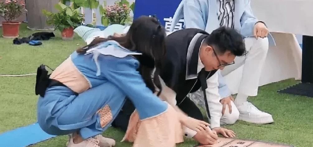 郑恺 《奔跑吧》3位老成员：李晨装疯卖傻，郑恺浑浑噩噩，baby受欺负