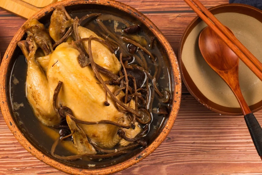 不少人|一碗牛肉汤,11人进急诊室!不是食物中毒……这些人要注意了!