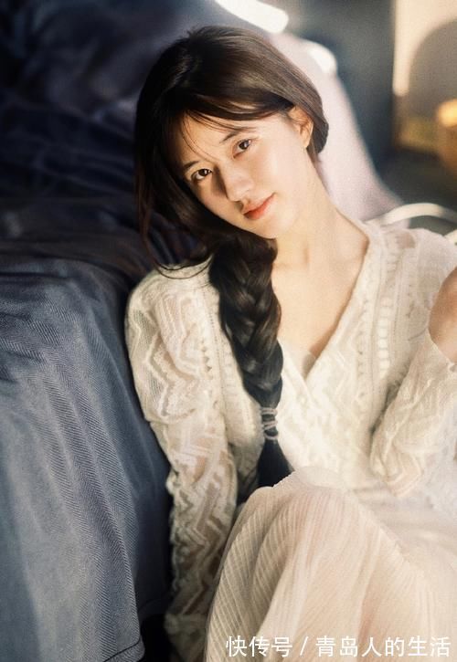 容貌|日常能坚持6个习惯的女生,容貌会比同龄人显嫩,越老气质越出众