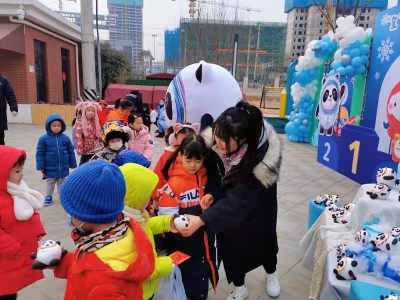 小朋友们|历下区林景幼儿园嘉玺园喜迎新学期，孩子入学收到贴心小礼物