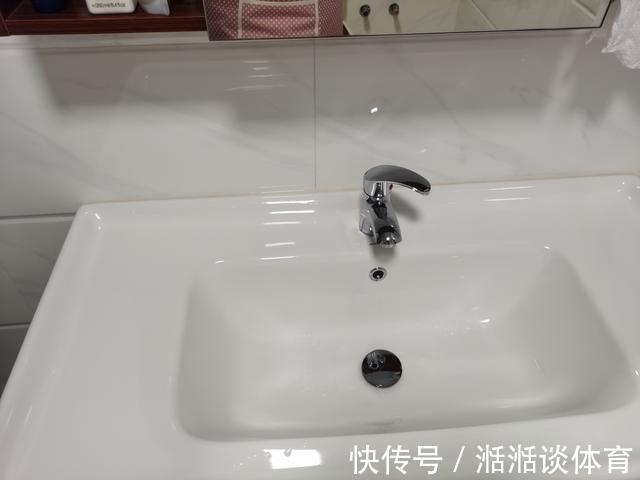 水龙头|建议大家:若是不差钱,给卫生间换上3个“高级货”,幸福感倍增