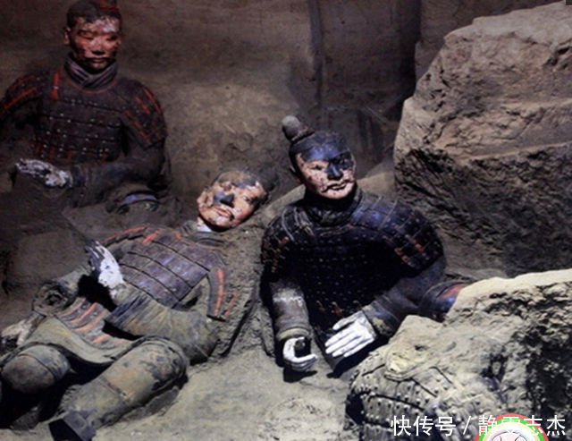 二师兄的老照片:居然是彩色的?这才是秦始皇兵马俑出土时的样子