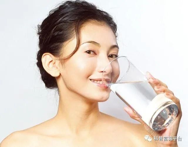 余亚兰|@富锦人，你真的会喝水吗？ 喝水有诀窍，怎么喝、喝多少，都有讲究！